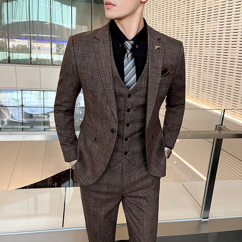 Elegant Single-Breasted Three-Piece Suit for Business, Weddings, and Best Man Attire - Comfortable British Style for Men